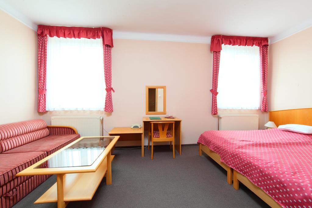 Hotel Blaha Lujza Balatonfüred Oda fotoğraf