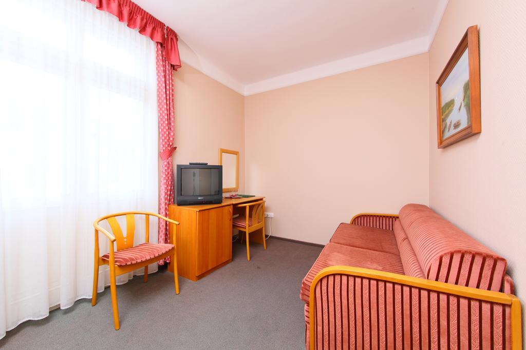 Hotel Blaha Lujza Balatonfüred Oda fotoğraf